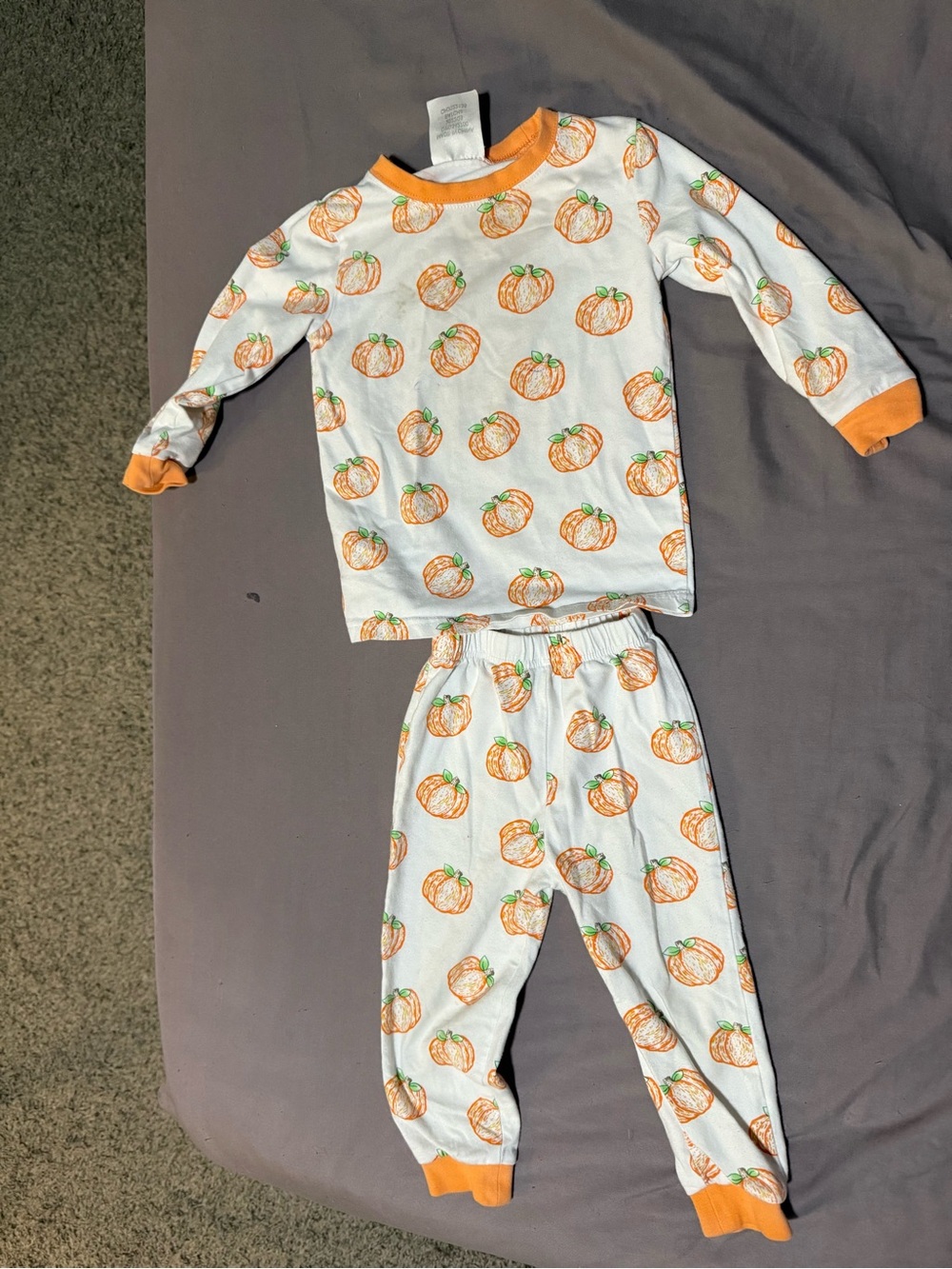 Kids Long-Sleeve Pumpkin 2 piece in White and Orange
